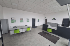 Biuro-w-Wypozyczalni-ATUT-RENTAL-Krakow-Mistrzejowice